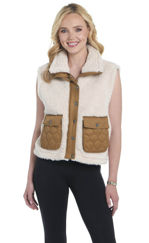 Cripple Creek Womens Quilted Top Stitch Shearling Ivory Cream Faux Leather Vest